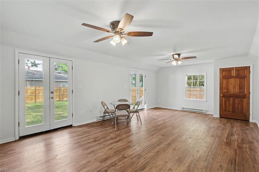 This classic Hilton charmer is move-in ready and full of - photo 20