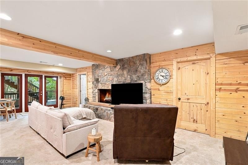 This light and bright 4 BR with 2 Full Bath design home is a - photo 22