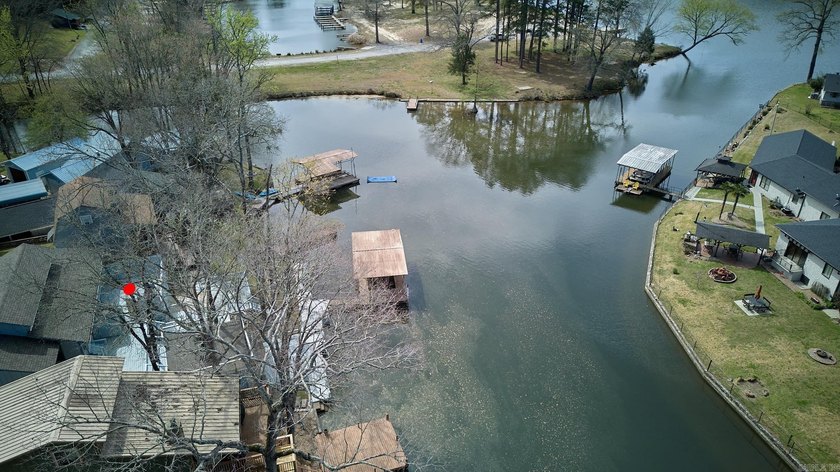 INVESTMENT PROPERTY? 3 RENTABLE UNITS! on Lake Hamilton! Welcome - photo 23