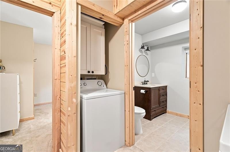 This light and bright 4 BR with 2 Full Bath design home is a - photo 29