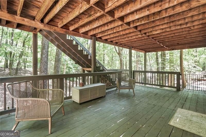 This light and bright 4 BR with 2 Full Bath design home is a - photo 33