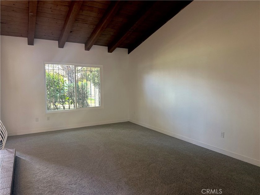 Wonderful end Condo in an amazing community!! - Welcome to this - photo 3