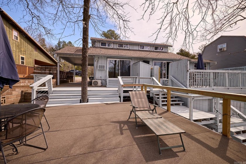 INVESTMENT PROPERTY? 3 RENTABLE UNITS! on Lake Hamilton! Welcome - photo 49