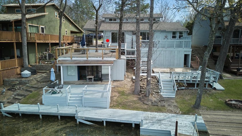 INVESTMENT PROPERTY? 3 RENTABLE UNITS! on Lake Hamilton! Welcome - photo 50
