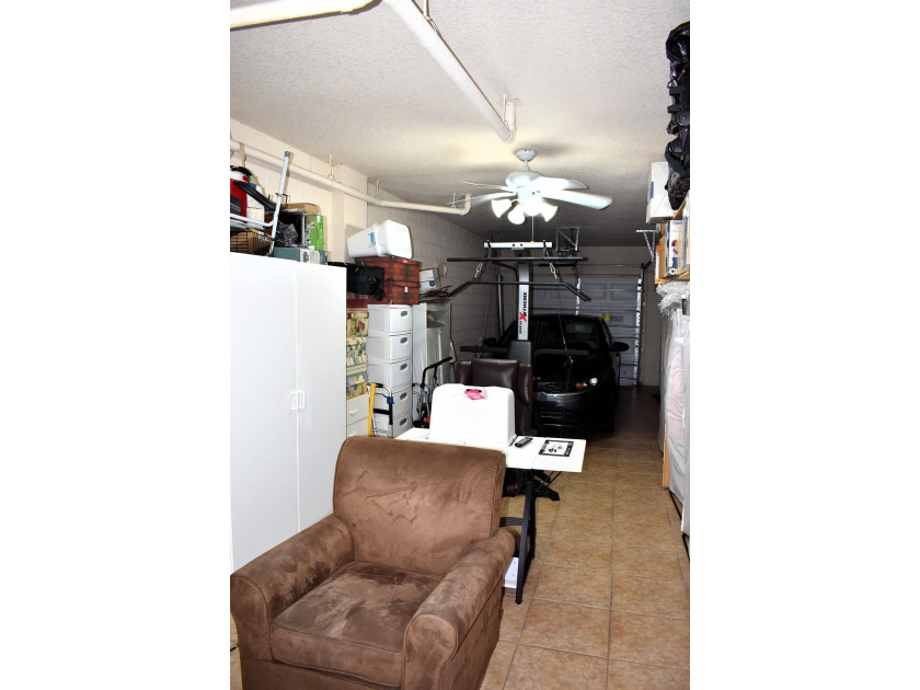 Great 3 Bedroom Corner Unit with 2 Car Garage at The Belmont! - photo 20