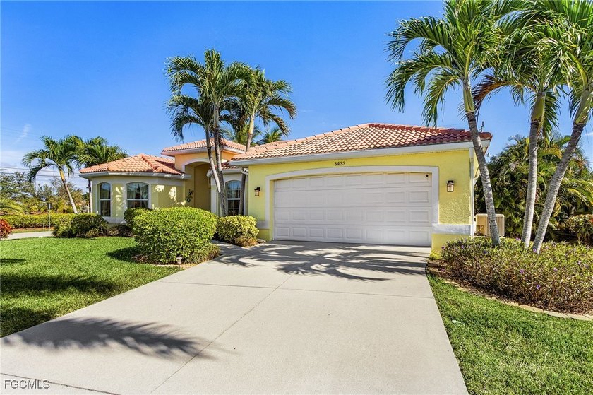 JUST REDUCED ! METICULOUS MAINTAINED POOL HOME. FURNISHED with - photo 3