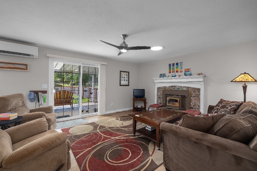 Updated Golf Course Home - photo 20