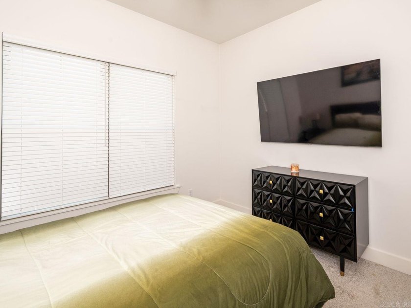 Come see this beautiful home in the prestigious Hurricane Lake - photo 35
