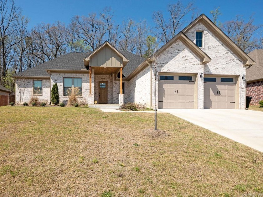 Come see this beautiful home in the prestigious Hurricane Lake - photo 48
