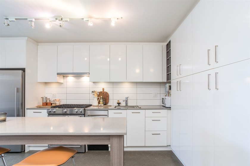 Excellent value &amp; a cool space! Step into this loft like home w/ - photo 10