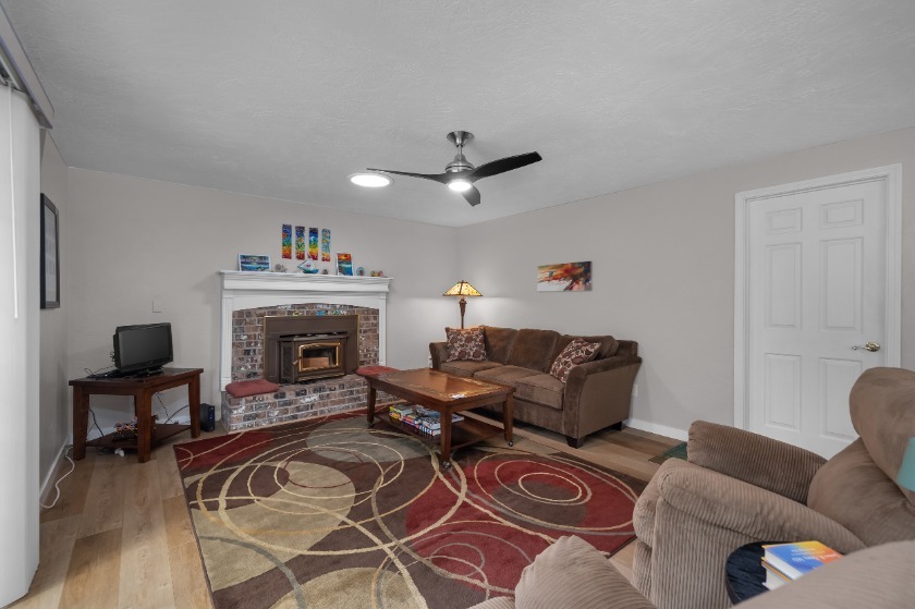 Updated Golf Course Home - photo 21