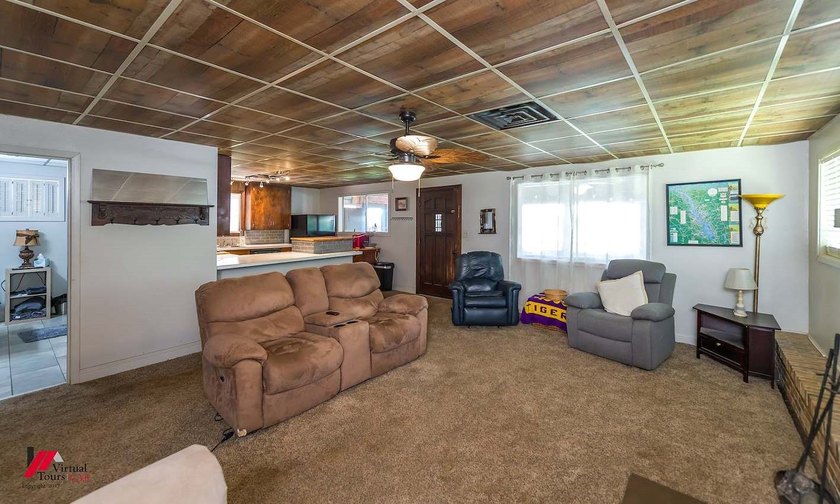 Toledo Bend lakefront home. Near Circle Drive marina. Central - photo 23