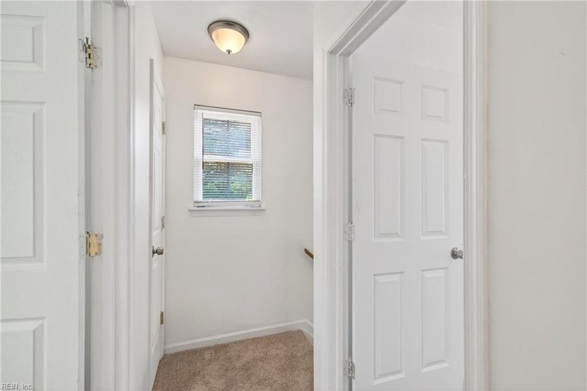 This home is in great condition featuring 3 bedrooms and 2.5 - photo 17