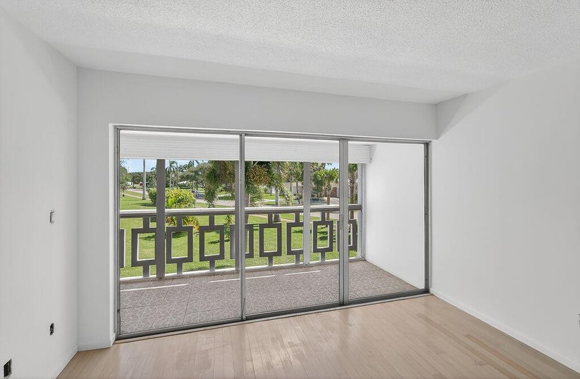 Don't miss this super clean, 2BR, 2 BA in highly sought after - photo 21