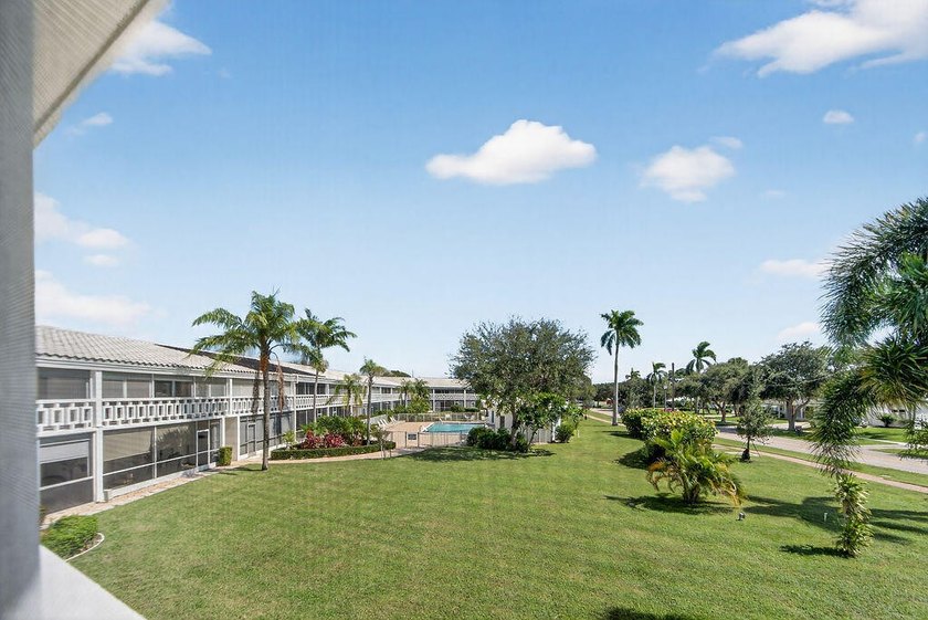 Don't miss this super clean, 2BR, 2 BA in highly sought after - photo 25
