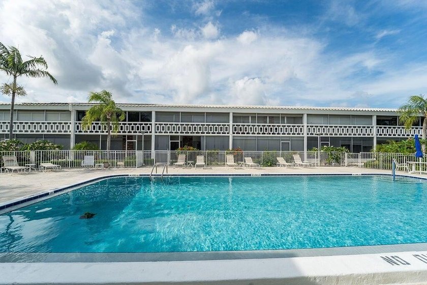 Don't miss this super clean, 2BR, 2 BA in highly sought after - photo 29
