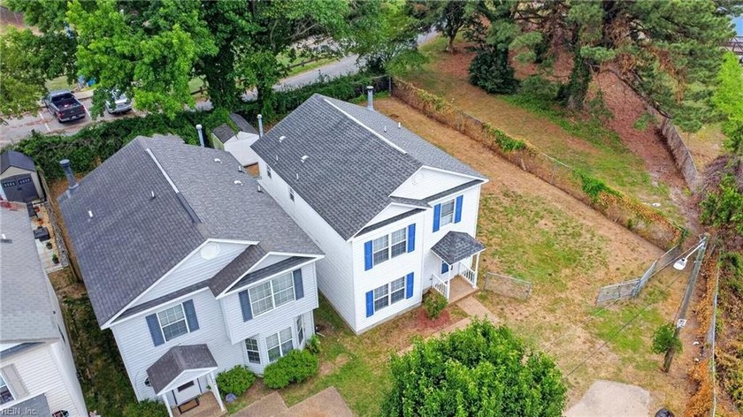 This home is in great condition featuring 3 bedrooms and 2.5 - photo 36