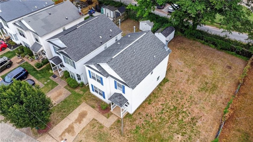 This home is in great condition featuring 3 bedrooms and 2.5 - photo 37