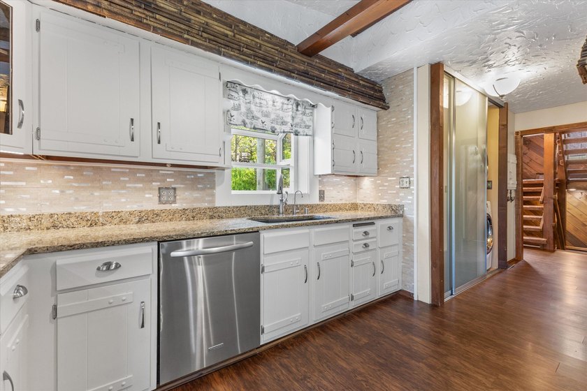 WALK INTO INSTANT EQUITY WITH THIS BEAUTIFUL HOME. Enjoy lake - photo 11