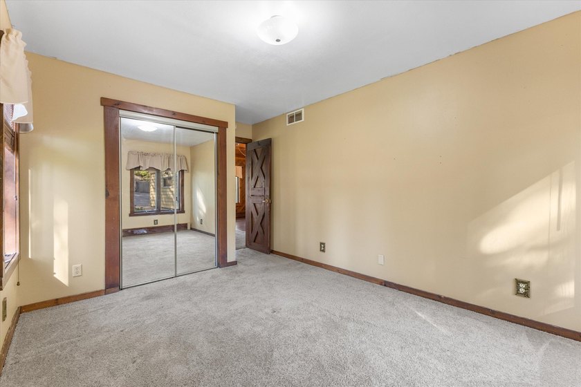 WALK INTO INSTANT EQUITY WITH THIS BEAUTIFUL HOME. Enjoy lake - photo 18