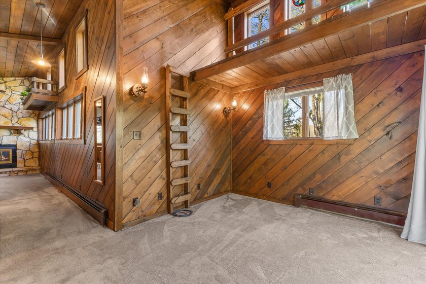WALK INTO INSTANT EQUITY WITH THIS BEAUTIFUL HOME. Enjoy lake - photo 22