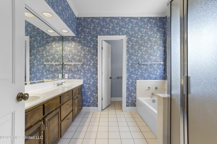 Welcome to Edgewater Estates, one of Biloxi's most sought-after - photo 22