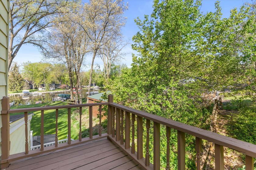 WALK INTO INSTANT EQUITY WITH THIS BEAUTIFUL HOME. Enjoy lake - photo 24