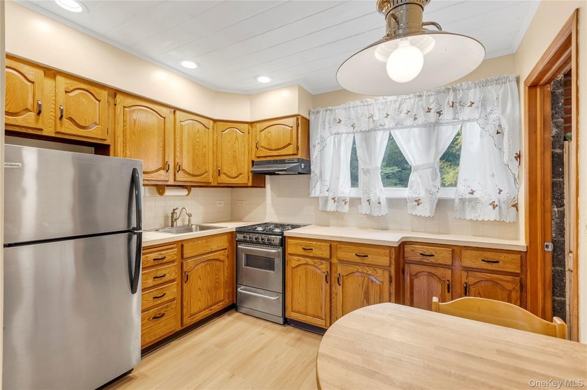 Welcome to 1580 N. Gardiner Drive, a charming 2-bedroom, 1-bath - photo 6