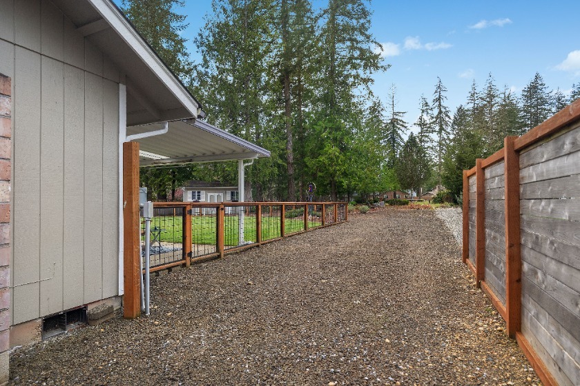 Updated Golf Course Home - photo 35
