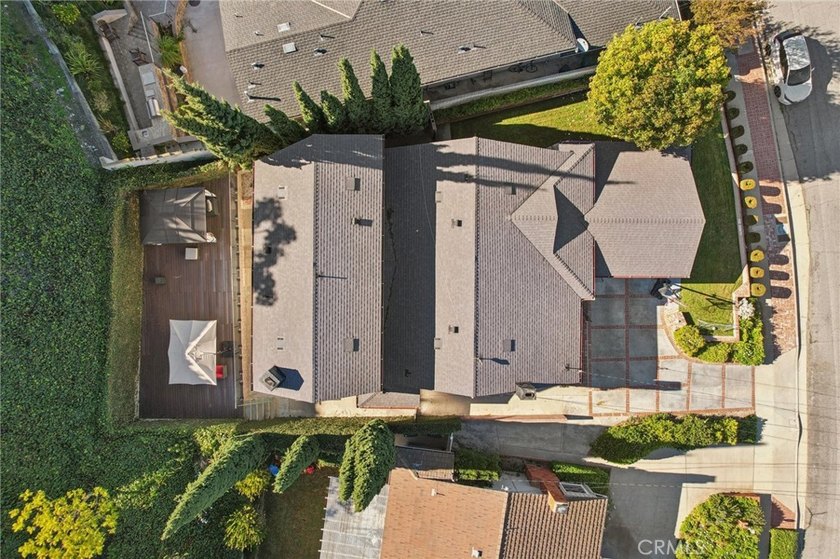 Proudly introducing this stunning 4-bedroom, 3-bath Rancho Palos - photo 30