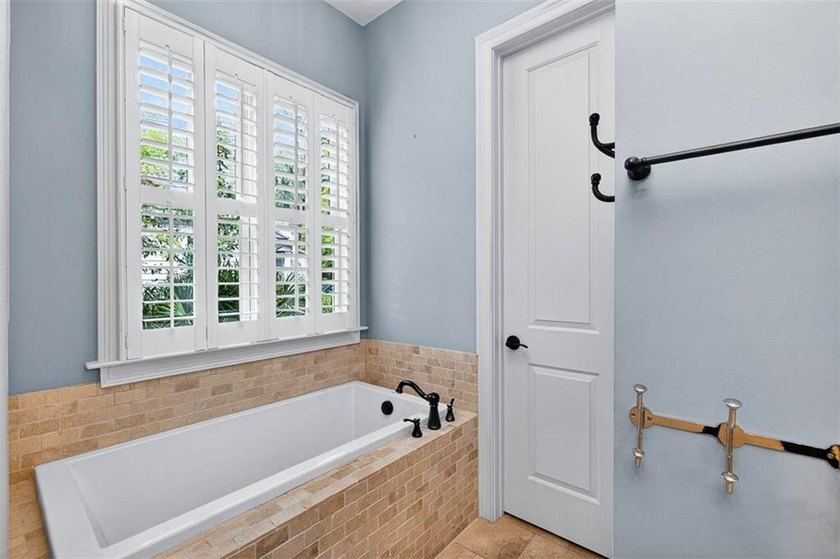 Welcome to 23 Bracklin Court in Frederica Township, a stunning - photo 33