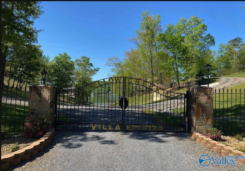 Build Your Dream Getaway at Yellow Creek Villa Estates Beautiful - photo 3
