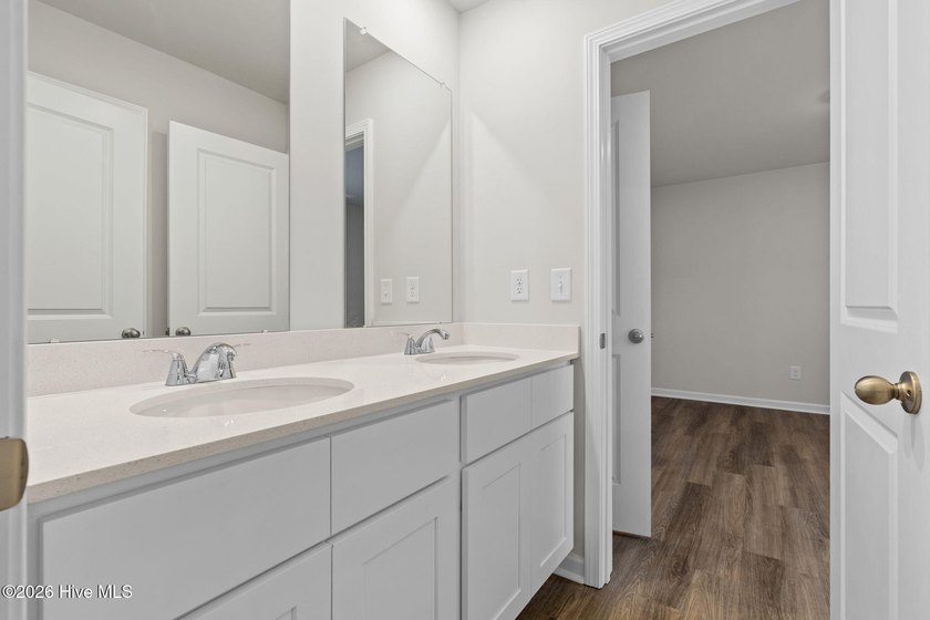 Welcome to The Garrett plan, an exquisitely crafted and - photo 23