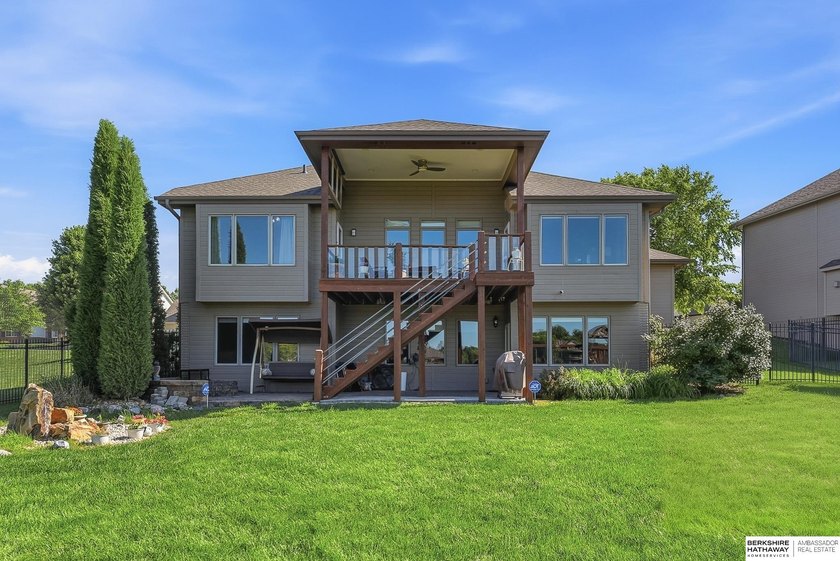 Experience the ultimate lakefront lifestyle with this rare ranch - photo 3