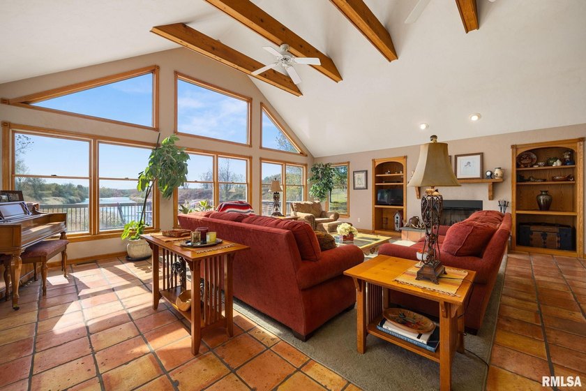 Once in a lifetime opportunity to own a slice of heaven on earth - photo 14