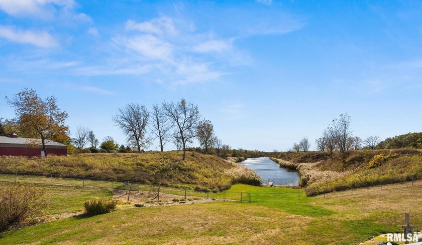 Once in a lifetime opportunity to own a slice of heaven on earth - photo 40