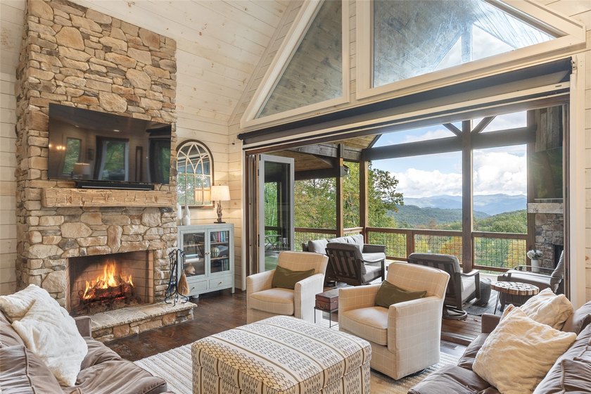 Experience an upscale outdoor lifestyle in the Chinquapin gated - photo 12