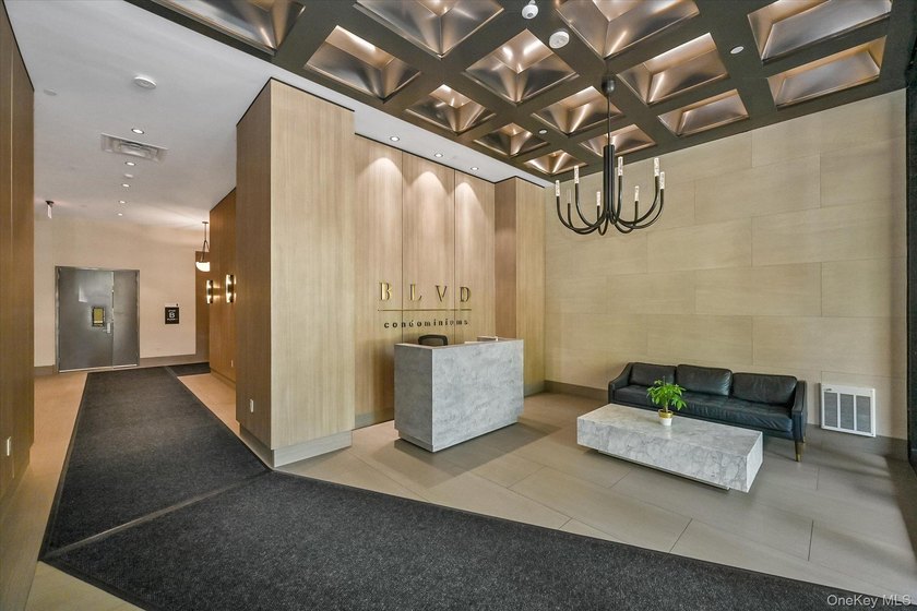 Welcome to unit 8D, your new home at the BLVD Condominiums! - photo 4
