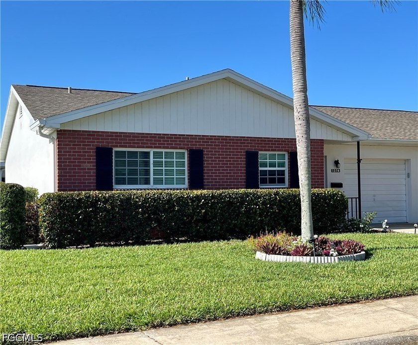 BEACHSIDE CHARM**CORNER UNIT**LOW TRAFFIC CUL-DE-SAC**NEWER - photo 3