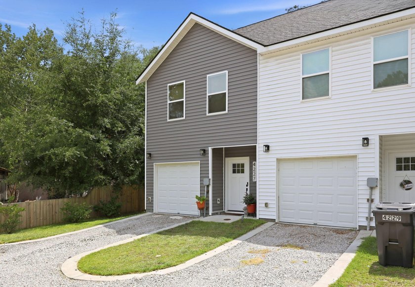 Better than new and truly move-in ready! Just over a mile from - photo 2