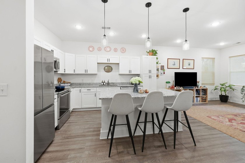 Better than new and truly move-in ready! Just over a mile from - photo 6