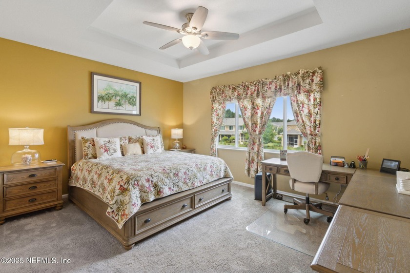 This beautifully appointed townhouse is super clean &amp; move-in - photo 15