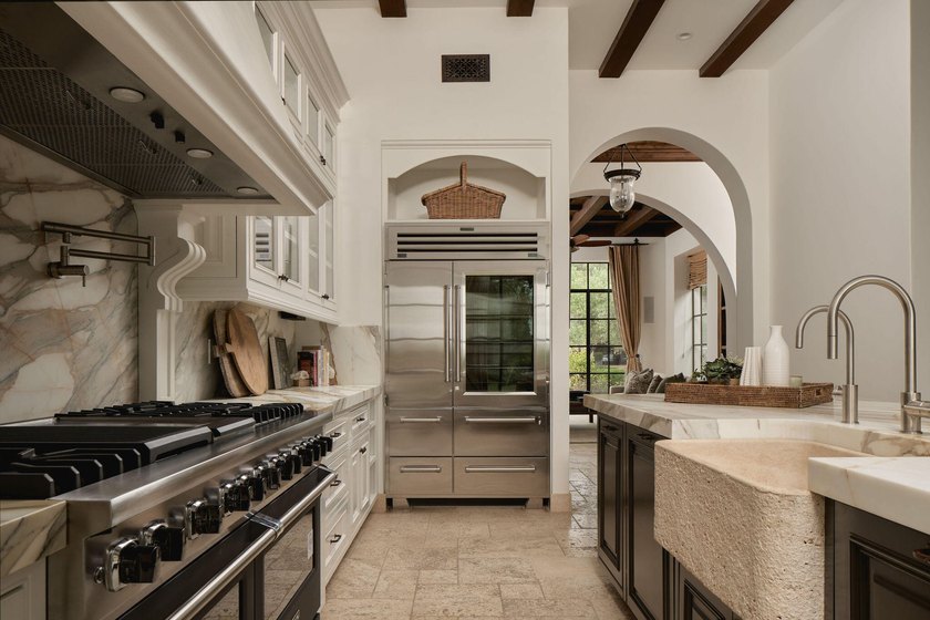 Timeless Mediterranean estate set on approximately 1.84 +/- - photo 16