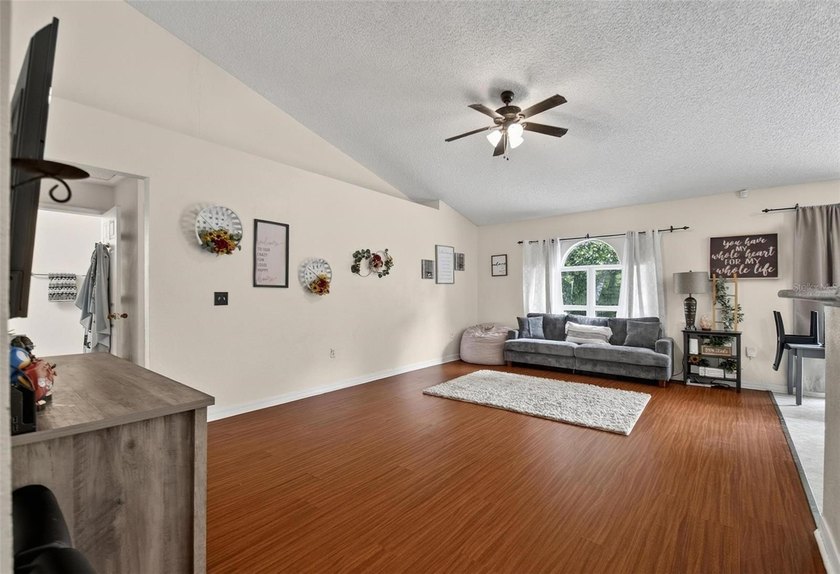 Opportunity awaits at 195 Parkview Drive in Palm Coast! This - photo 10