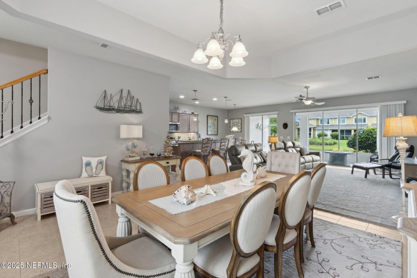 This beautifully appointed townhouse is super clean &amp; move-in - photo 40
