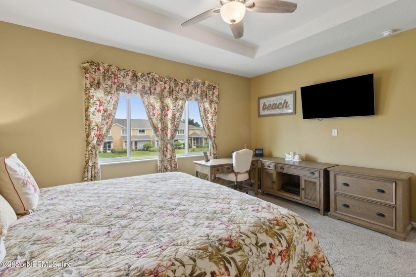 This beautifully appointed townhouse is super clean &amp; move-in - photo 49