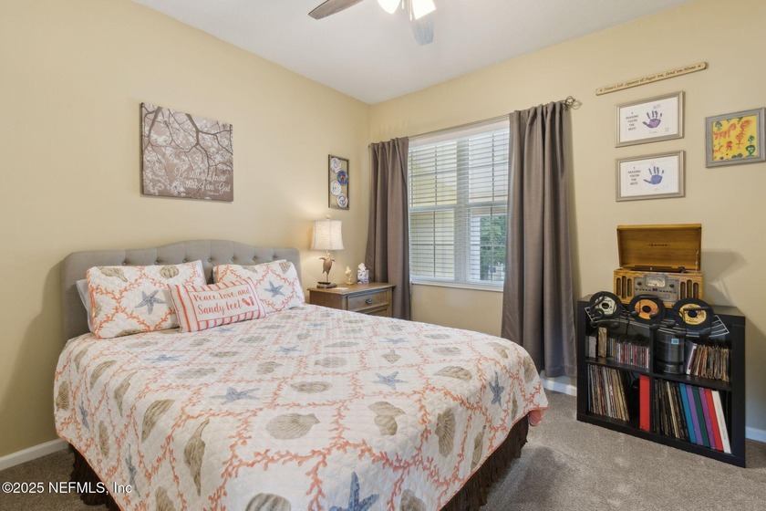 This beautifully appointed townhouse is super clean &amp; move-in - photo 53