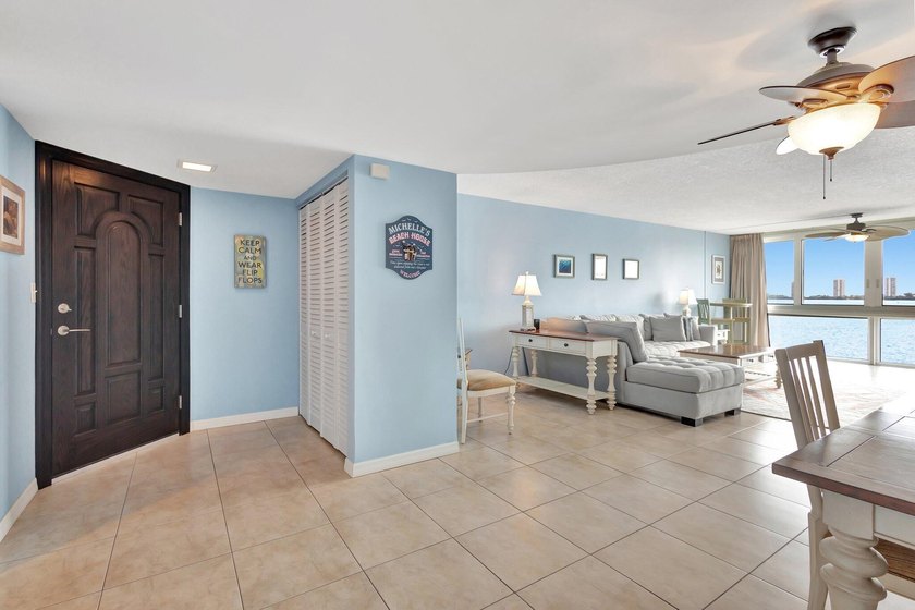 Enjoy stunning intracoastal views from this 5th-floor 2 Bedroom - photo 2