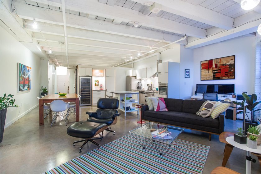 Expansive NYC style loft in Gastown's coveted Koret Lofts. This - photo 3