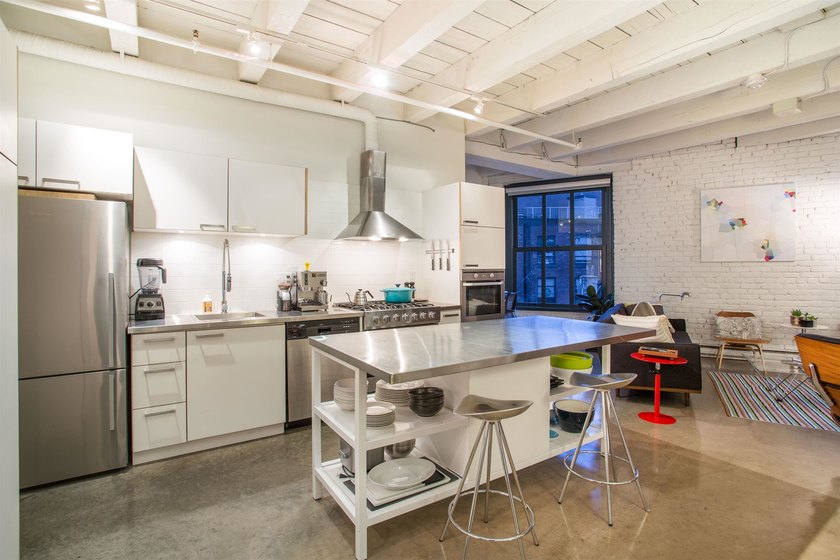 Expansive NYC style loft in Gastown's coveted Koret Lofts. This - photo 10